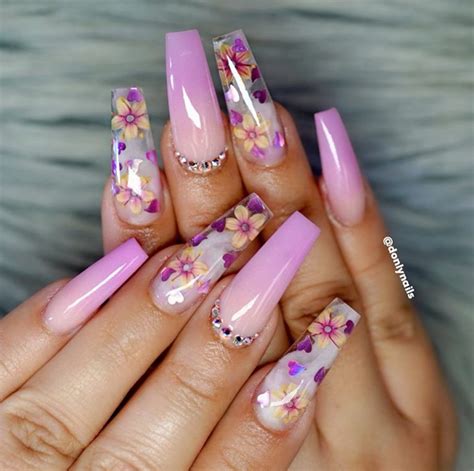 fake nails that are pretty